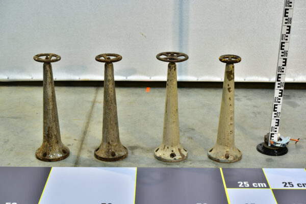 4 pieces of cast iron valve open-close handwheels with cast iron free-standing 'trumpet style' bases