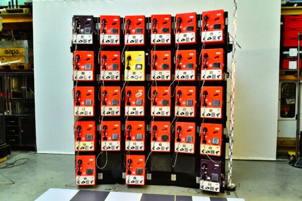 Public Coin-Operated Payphone Built into a 5 × 6 Matrix – TMM78 / TMM80 – No. 4 – 2 Public Coin-Operated Payphone Built into a 5 × 6 Matrix – TMM78 / TMM80 – No. 4 – 2