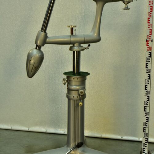 1960s Linhof Studio Master Medium-Heavy Studio Camera Stand – No. 2 1960s Linhof Studio Master Medium-Heavy Studio Camera Stand – No. 2
