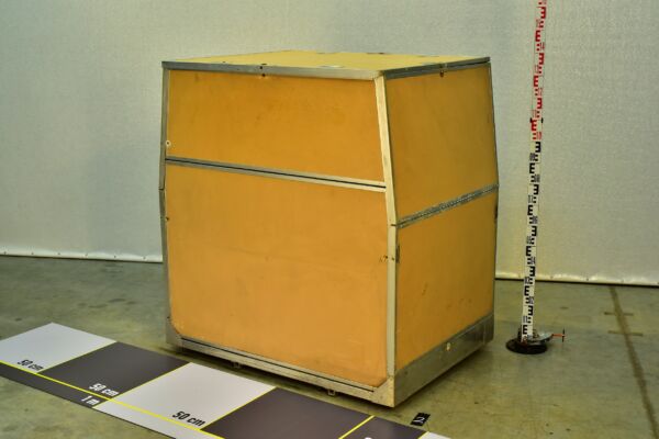 Aircraft Cabin Cargo Container Mountable in Place of a Passenger Seat – No. 2 – 2 Aircraft Cabin Cargo Container Mountable in Place of a Passenger Seat – No. 2 – 2