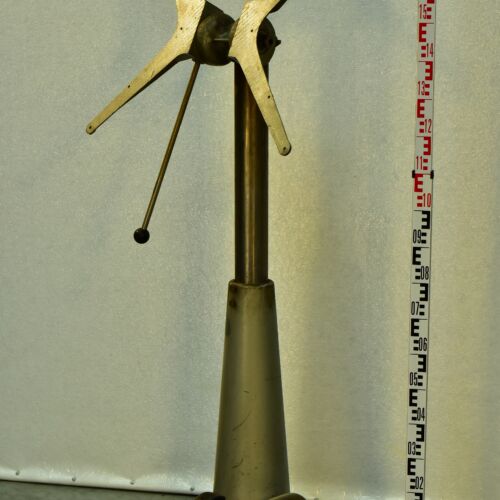Nike Eskilstuna Sweden Hydraulic Drafting-Table Pedestal with Cast-Iron Trumpet / Tulip Base – No. 3