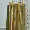 Antik laboratóriumi üvegcső- / üvegrúdállvány üvegcsövekkel Antik laboratóriumi üvegcső- / üvegrúdállvány üvegcsövekkel