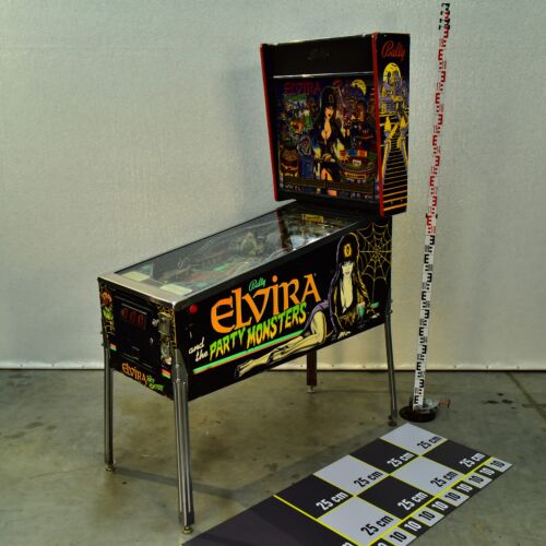 Bally Elvira and the Party Monsters Pinball Machine – 1980s