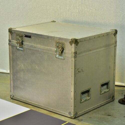 Silver Aluminium-Clad Instrument / Expedition / Military Transport Case Silver Aluminium-Clad Instrument / Expedition / Military Transport Case