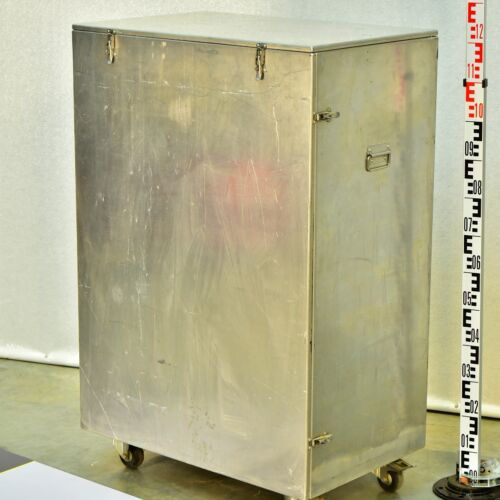 Wheeled Sheet-Metal Transport Container with Unusual Opening Mechanism Wheeled Sheet-Metal Transport Container with Unusual Opening Mechanism