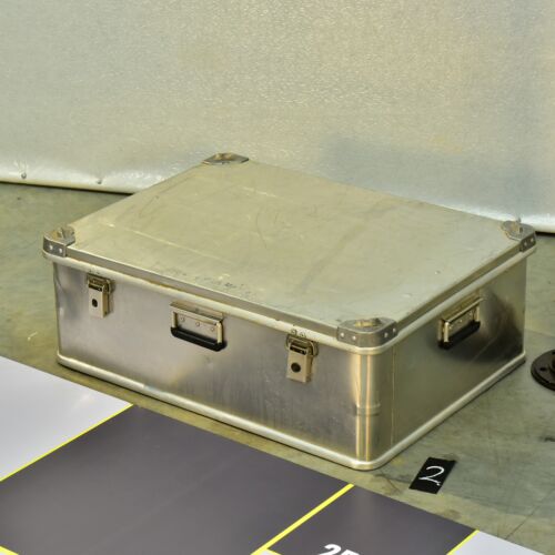 Classic Zarges-Style Aluminium Transport Case with Pressed Lid – No. 2 Classic Zarges-Style Aluminium Transport Case with Pressed Lid – No. 2