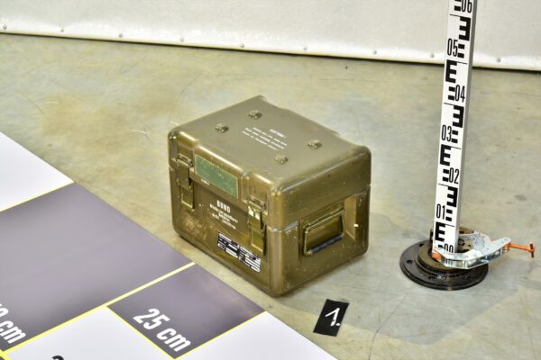 Bundeswehr BUND GFK glass-fibre composite military transport case – No. 1 Bundeswehr BUND GFK glass-fibre composite military transport case – No. 1