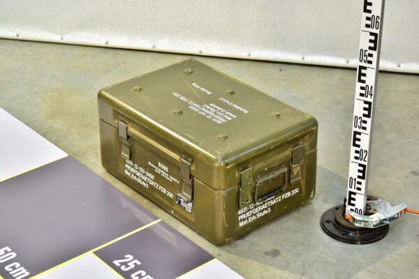Bundeswehr BUND GFK glass-fibre composite military transport case – PZB 200 Bundeswehr BUND GFK glass-fibre composite military transport case – PZB 200