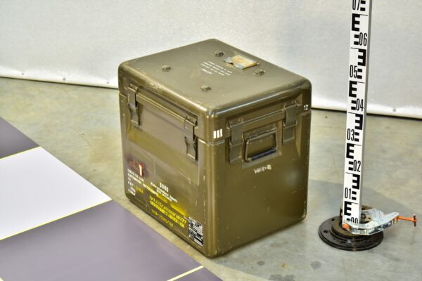 Bundeswehr BUND GFK glass-fibre composite military transport case – 2592, tall version