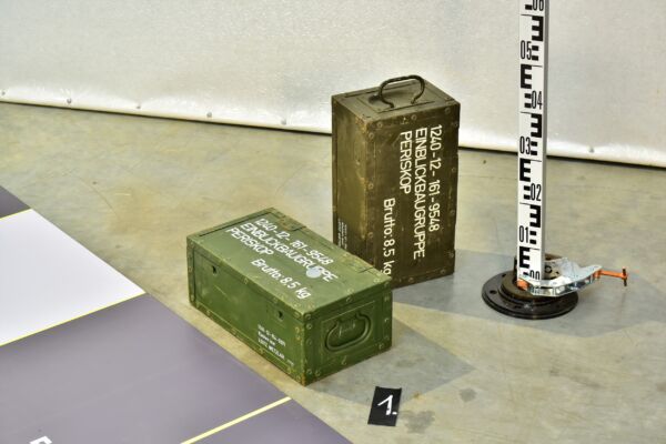 Bundeswehr BUND reinforced wooden PERISKOP military transport cases, 2 pcs – No. 1 Bundeswehr BUND reinforced wooden PERISKOP military transport cases, 2 pcs – No. 1