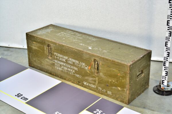 Leopard tank periscope in its original Bundeswehr transport case – 4
