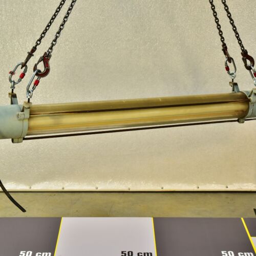 EOW East German explosion-proof industrial fluorescent light from cold storage – No. 3 EOW East German explosion-proof industrial fluorescent light from cold storage – No. 3