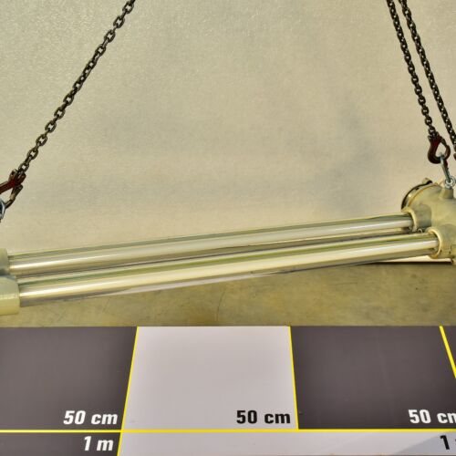 EOW twin-tube East German explosion-proof industrial fluorescent light from a nuclear power plant – No. 3 EOW twin-tube East German explosion-proof industrial fluorescent light from a nuclear power plant – No. 3