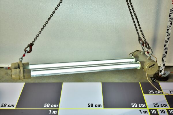 EOW twin-tube East German explosion-proof industrial fluorescent light from a nuclear power plant – No. 5 EOW twin-tube East German explosion-proof industrial fluorescent light from a nuclear power plant – No. 5