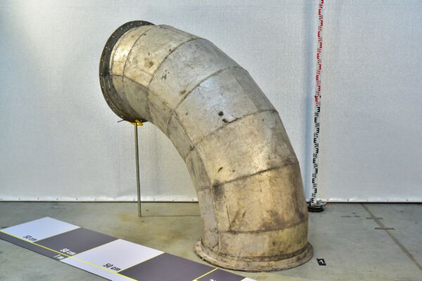 Aluminium steelworks dust-extraction duct elbow – No. 1