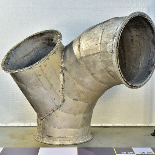 Aluminium steelworks dust-extraction duct junction Aluminium steelworks dust-extraction duct junction