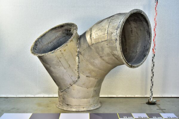 Aluminium steelworks dust-extraction duct junction