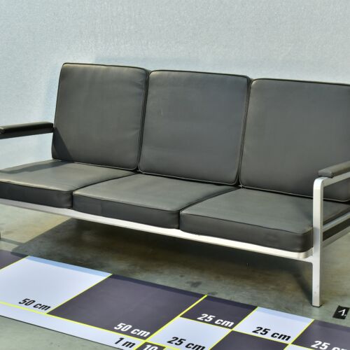 Machine-Age Three-Seat Aluminium Sofa, EMECO / General Fireproofing Style – No. 1 Machine-Age Three-Seat Aluminium Sofa, EMECO / General Fireproofing Style – No. 1