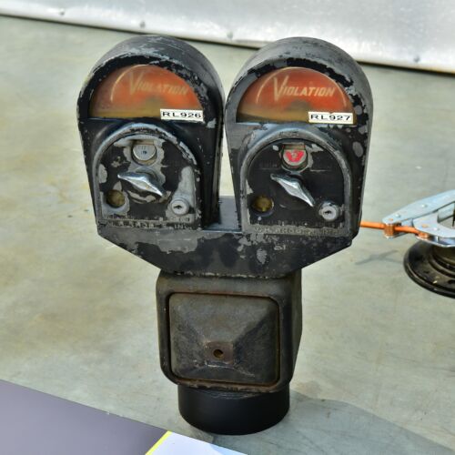 Twin-Head American Parking Meter Twin-Head American Parking Meter