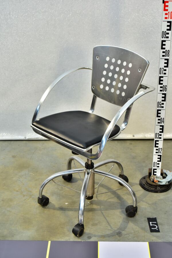 Indecasa Trial Aluminium Swivel Chair – No. 5