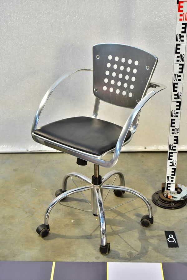 Indecasa Trial Aluminium Swivel Chair – No. 8
