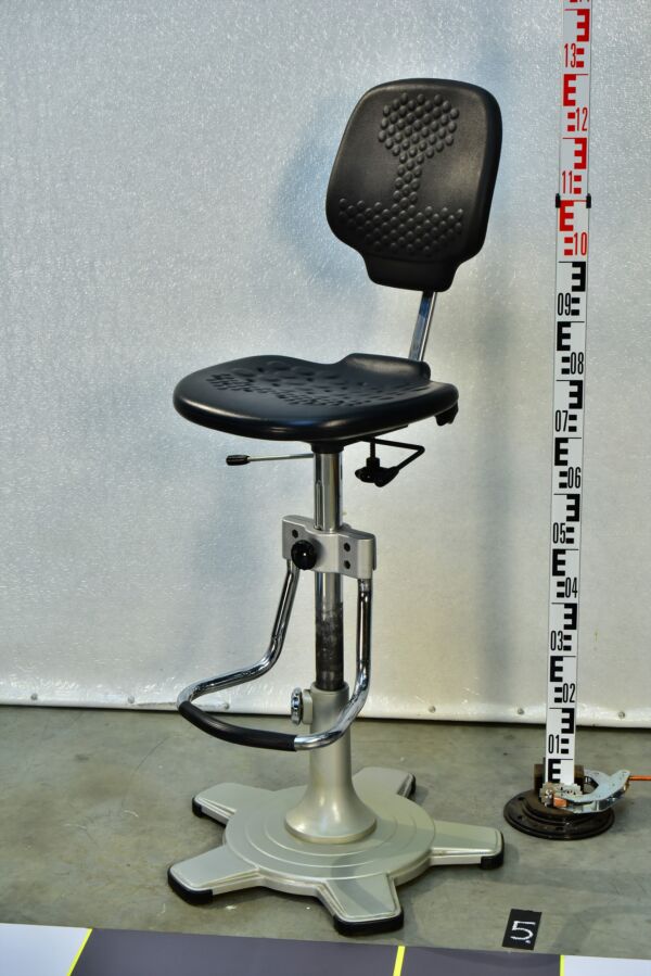 Elevated BIMA Industrial Work Chair – No. 5