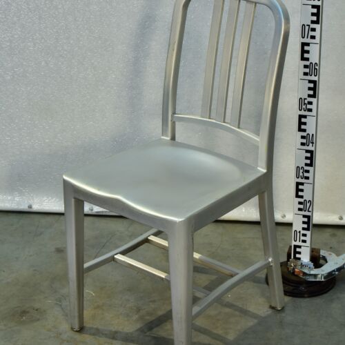 Emeco Navy-Style Aluminium Chair – No. 4 Emeco Navy-Style Aluminium Chair – No. 4