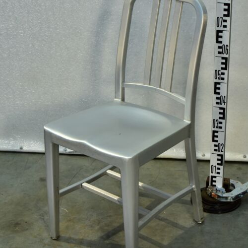 Emeco Navy-Style Aluminium Chair – No. 5 Emeco Navy-Style Aluminium Chair – No. 5