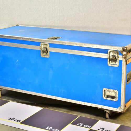 Large Wheeled Flight Case – No. 2 Large Wheeled Flight Case – No. 2