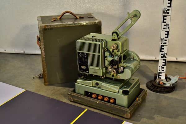 Siemens Klangfilm Portable 16 mm Film Projector with Built-In Amplifier and Case