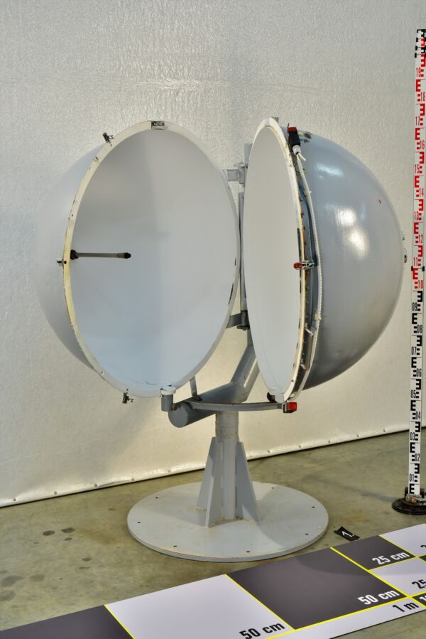 Large Ulbricht Integrating Sphere from a Light-Bulb Factory Laboratory – 2 Large Ulbricht Integrating Sphere from a Light-Bulb Factory Laboratory – 2