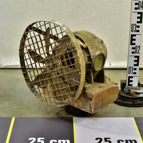 Improvised Heavy-Industrial Workshop Fan on Wooden Base Improvised Heavy-Industrial Workshop Fan on Wooden Base