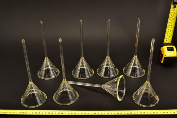 8-Piece Branded Pressed-Glass Laboratory Funnel Set 8-Piece Branded Pressed-Glass Laboratory Funnel Set