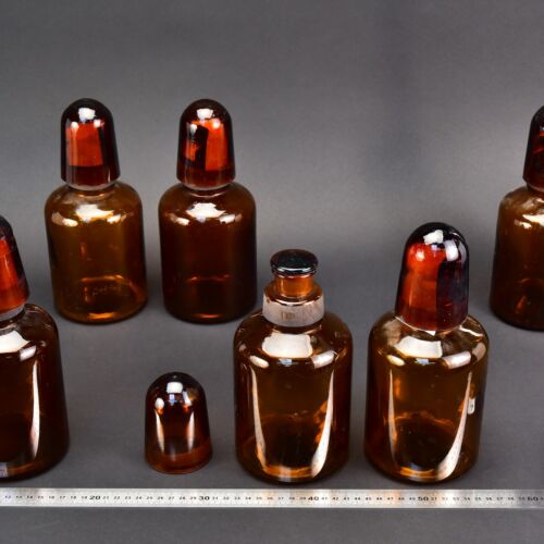 6-Piece Set of 1-Litre Amber Acid Bottles with Ground-Glass Stoppers and Glass Protective Caps – Glassworks Find, No. 1 6-Piece Set of 1-Litre Amber Acid Bottles with Ground-Glass Stoppers and Glass Protective Caps – Glassworks Find, No. 1