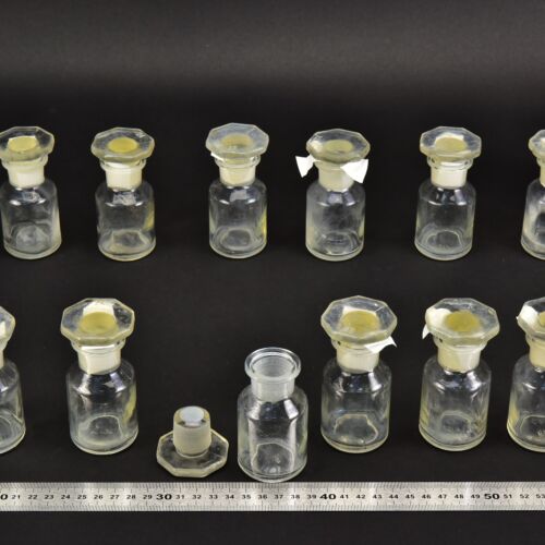 12-Piece Set of Small 50 ml Clear Laboratory Powder Bottles with Faceted Ground-Glass Stoppers – No. 4 12-Piece Set of Small 50 ml Clear Laboratory Powder Bottles with Faceted Ground-Glass Stoppers – No. 4