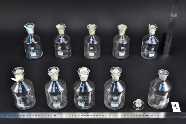 10-Piece Set of Clear 250–300 ml Winkler Oxygen Determination Bottles with Numbered Ground-Glass Stoppers – No. 1 10-Piece Set of Clear 250–300 ml Winkler Oxygen Determination Bottles with Numbered Ground-Glass Stoppers – No. 1