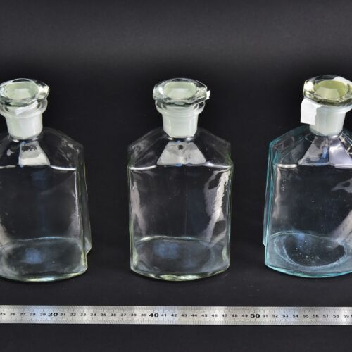 3-Piece Set of Large 1-Litre Clear Faceted Laboratory Liquid Bottles with Shaped Ground-Glass Stoppers – No. 1 3-Piece Set of Large 1-Litre Clear Faceted Laboratory Liquid Bottles with Shaped Ground-Glass Stoppers – No. 1