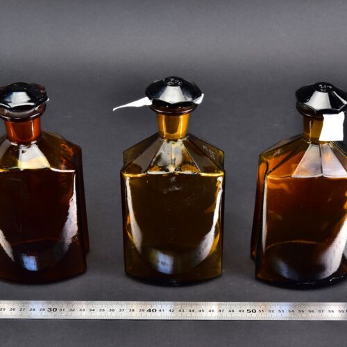 3-Piece Set of Large 1-Litre Amber Faceted Laboratory Liquid Bottles with Shaped Ground-Glass Stoppers – No. 1 3-Piece Set of Large 1-Litre Amber Faceted Laboratory Liquid Bottles with Shaped Ground-Glass Stoppers – No. 1