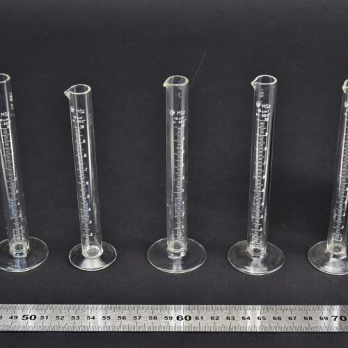 10 ml MSZ-marked footed glass graduated cylinders with pouring spout – set of 5