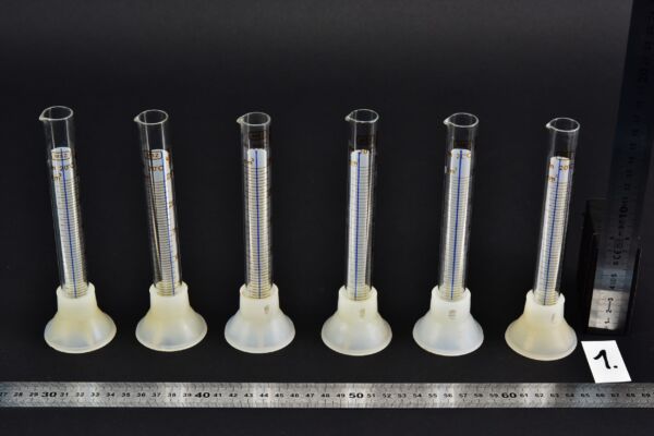 25 ml MSZ-marked glass graduated cylinders with removable plastic bases – set of 6 – No. 1 25 ml MSZ-marked glass graduated cylinders with removable plastic bases – set of 6 – No. 1
