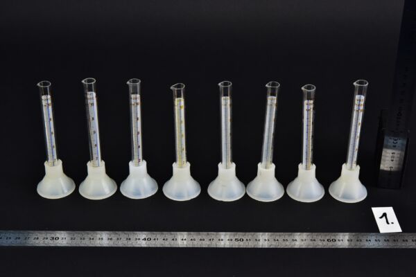 10 ml MSZ-marked glass graduated cylinders with removable plastic bases – set of 8 – No. 1