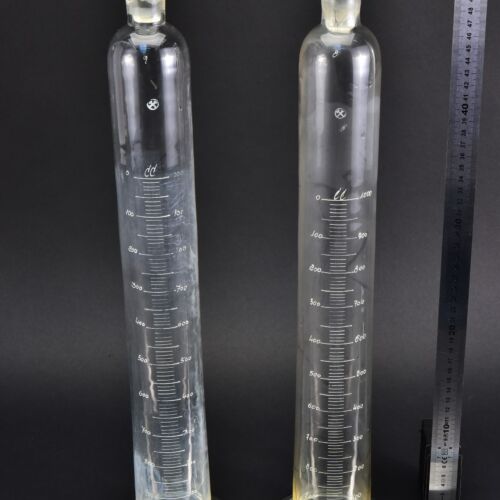 Large 1000 ml footed glass graduated cylinders with ground-glass stoppers – set of 2 – No. 1 Large 1000 ml footed glass graduated cylinders with ground-glass stoppers – set of 2 – No. 1