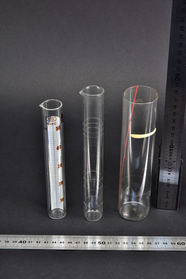 Assorted laboratory glass cylinders without plastic bases – set of 3 Assorted laboratory glass cylinders without plastic bases – set of 3