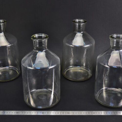 Large laboratory glass liquid-storage bottles with rubber and cork stoppers – set of 4 – No. 2 Large laboratory glass liquid-storage bottles with rubber and cork stoppers – set of 4 – No. 2