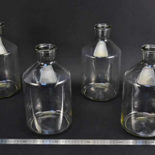 Set of four clear reagent bottles, without stoppers – No. 11 Set of four clear reagent bottles, without stoppers – No. 11