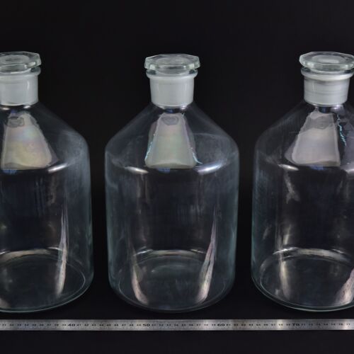 Set of three large clear reagent bottles with ground-glass stoppers – No. 7