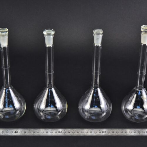 Set of four volumetric flasks, with glass stoppers, 250 ml – No. 1 Set of four volumetric flasks, with glass stoppers, 250 ml – No. 1