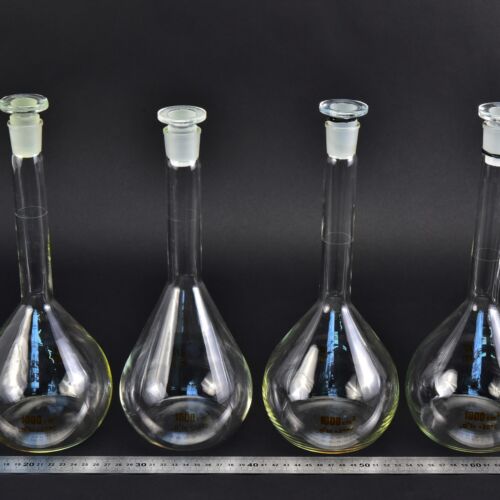 Set of four MSZ-marked volumetric flasks, with glass stoppers, 1000 ml – No. 4