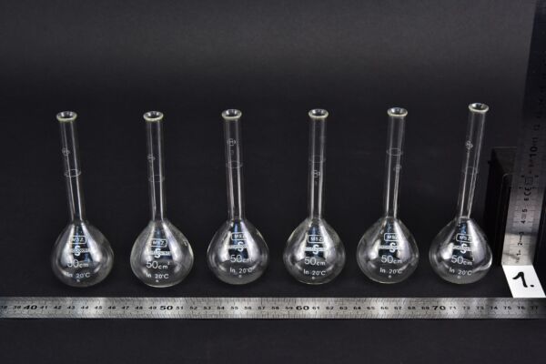 Hatdarabos, sima nyakú mérőlombik-készlet, dugók nélkül, 50 ml – Nr. 1 Hatdarabos, sima nyakú mérőlombik-készlet, dugók nélkül, 50 ml – Nr. 1