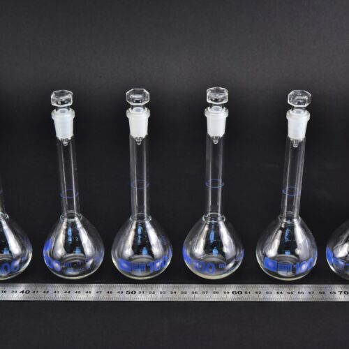 Set of six volumetric flasks with blue markings and octagonal-headed glass stoppers, 100 ml – No. 2